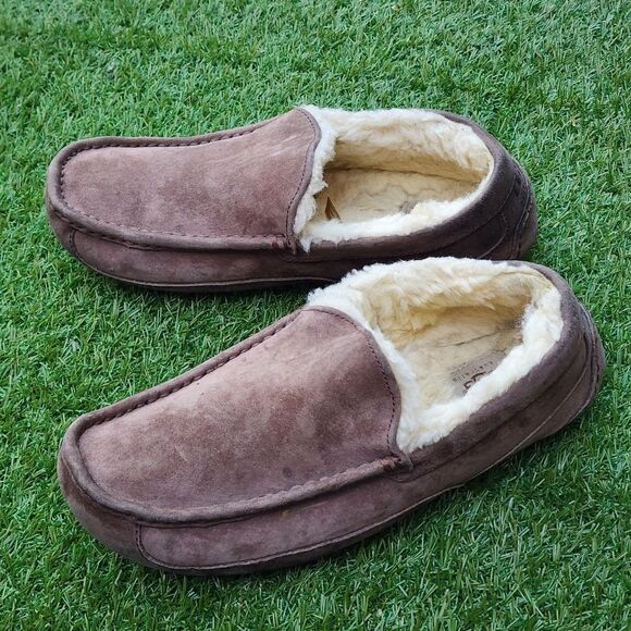 UGG ASCOT- Men's Slippers - SIZE 9 - Picture 3 of 8